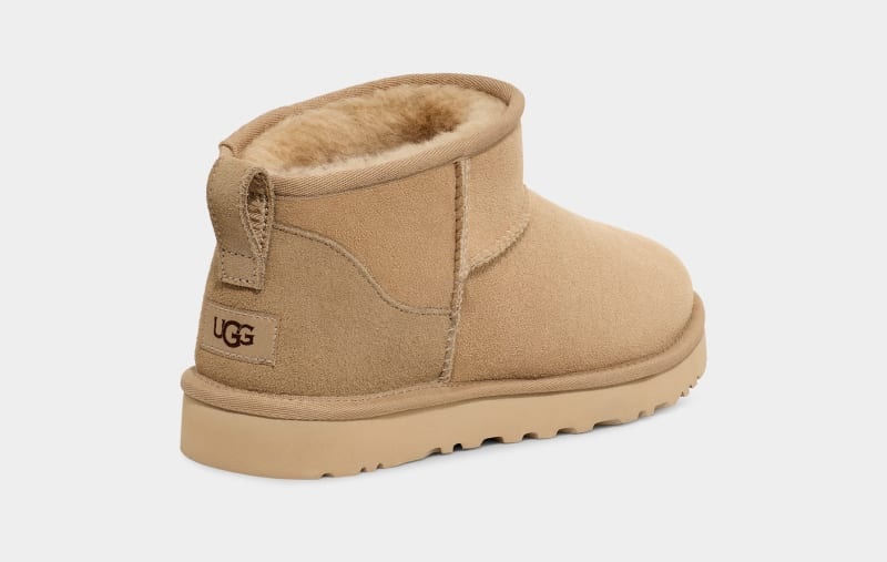 Mustard Men's Ugg Classic Ultra Mini Boots | India-7528946